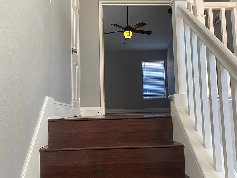 823 Viewpointe Ln — Photo 4