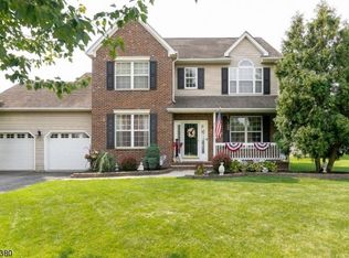 200 Natalie Dr, Phillipsburg, NJ 08865
