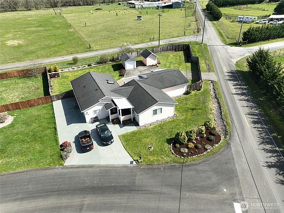 2nd image of 17944 Camus Drive SW