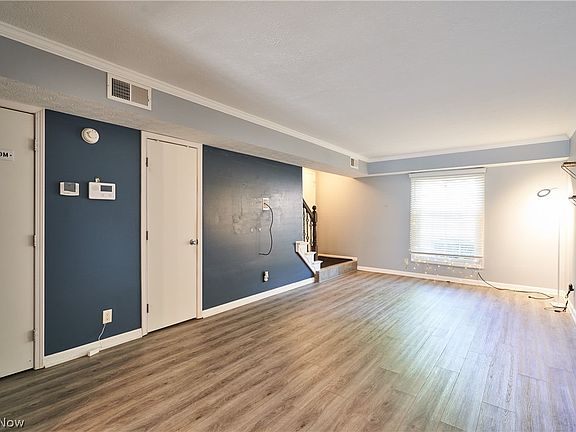 5th image of 51 Nottoway Ct