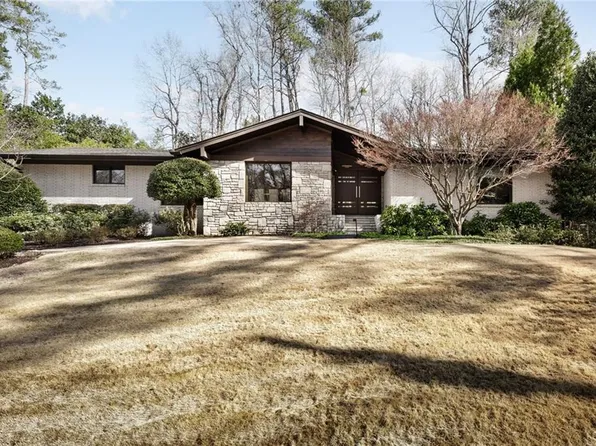 437 Hollydale Ct NW, Atlanta, GA 30342