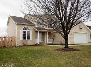 3107 Old Jamestown Rd, Bloomington, IL 61704