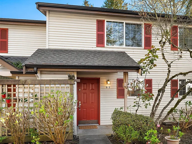 15600 116th Ave NE #O3 — Photo 1