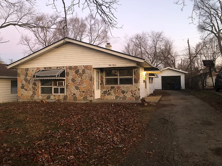 4011 Middlehurst Lane - Exterior