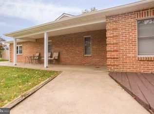 235 Walnut Ave, Croydon, PA 19021