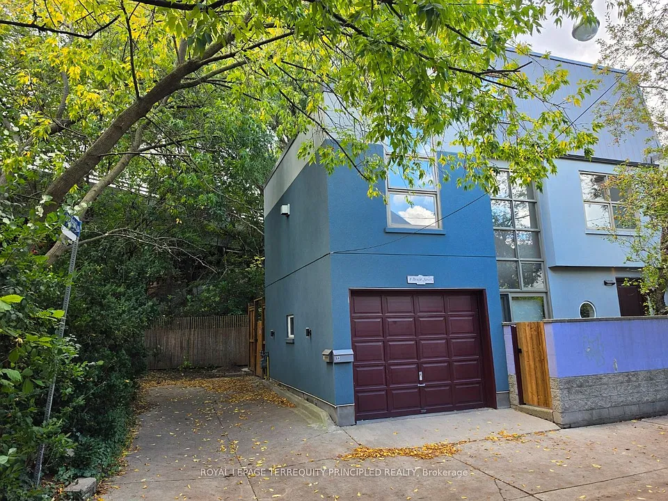 8 Bright St #B