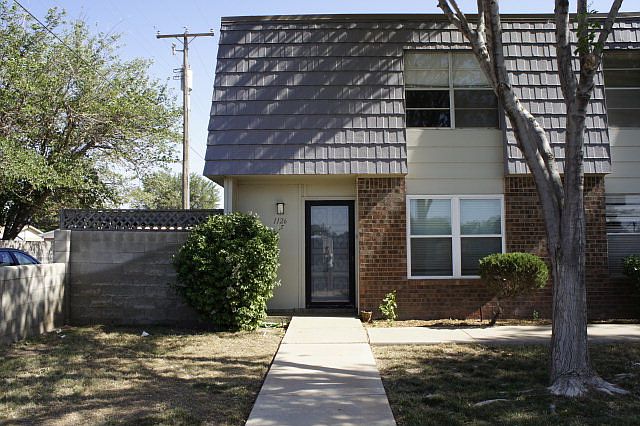 1st image of 1126 E 52nd St