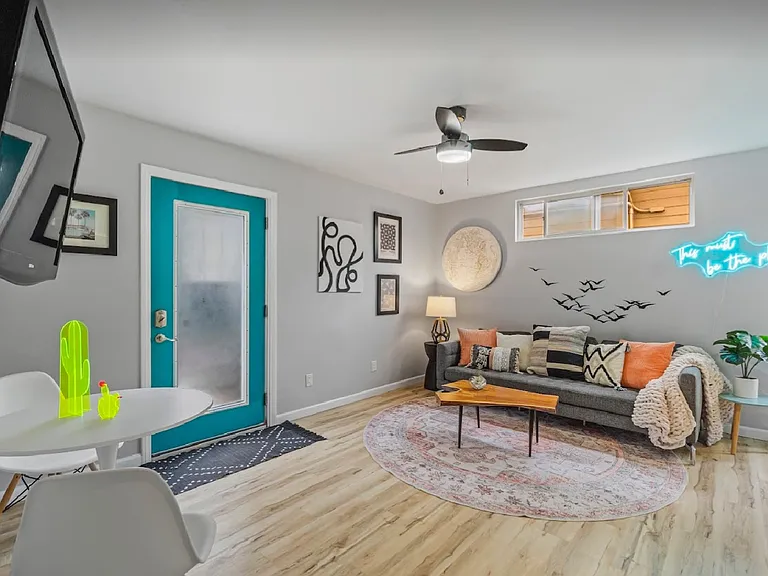 2330 Soto St #GS — Photo 5