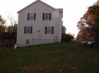 21 Fielding St, Worcester, MA 01603