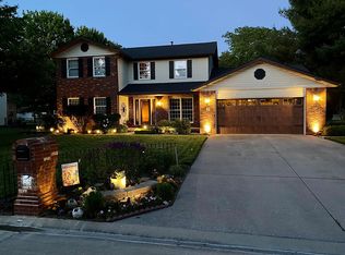 25 Meadowlark Ln, Highland, IL 62249