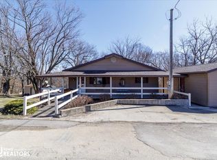 1275 Holiday Ln #1, Brooklyn, IA 52211