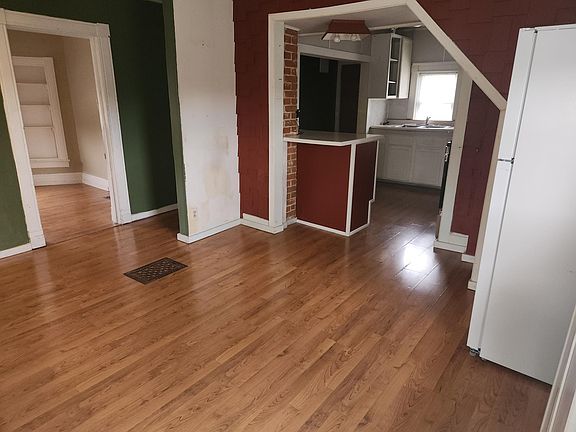 5th image of 603 23rd Ave SW