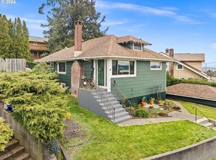 415 Chinook Ave, Astoria, OR