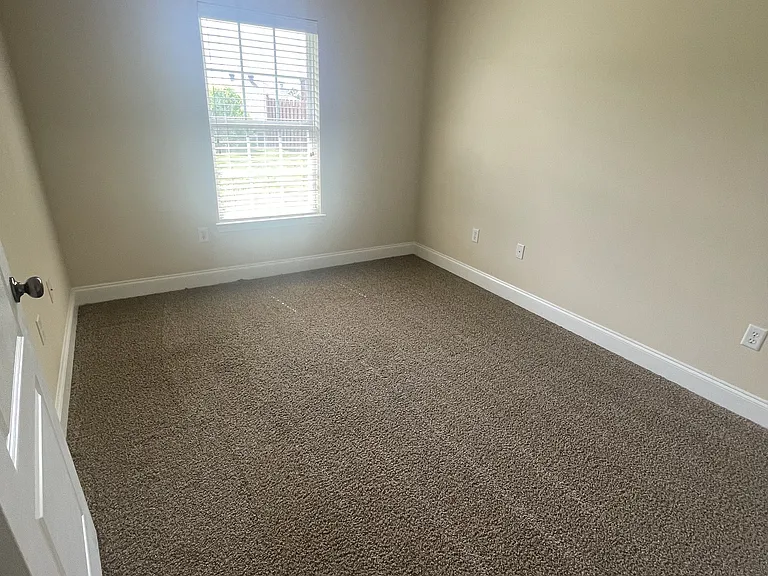 148 Old Ivy Rd — Photo 22
