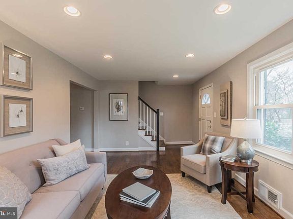5th image of 3325 Beechtree Ln