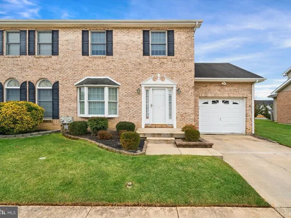 7 Marble House Dr, Bear, DE 19701