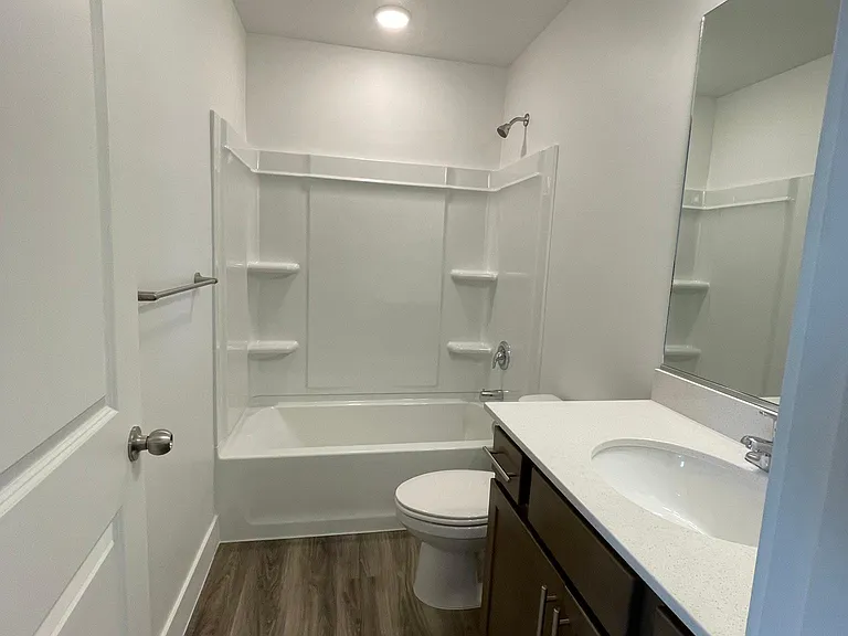 1122 N 1920 W — Photo 35