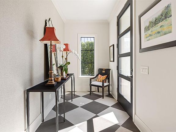 2nd image of 721 Pansy Ave