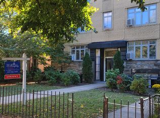 819 E Capitol St SE APT B1, Washington, DC 20003