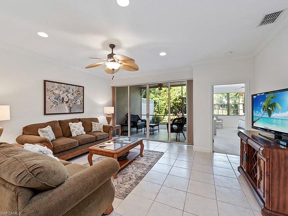 5th image of 25180 Goldcrest Dr APT 1012