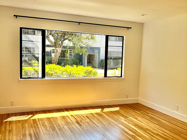 6234 La Mirada Ave — Photo 11