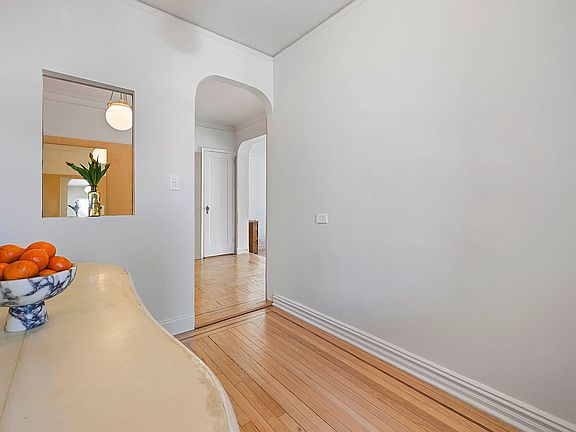 4th image of 4445 Post Rd APT 5B