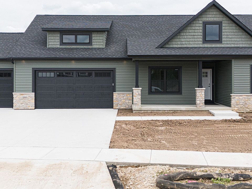 1st image of 3804 N Woodbury Ln