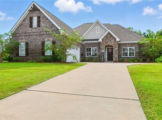 676 High Field Ct, Opelika, AL 36804