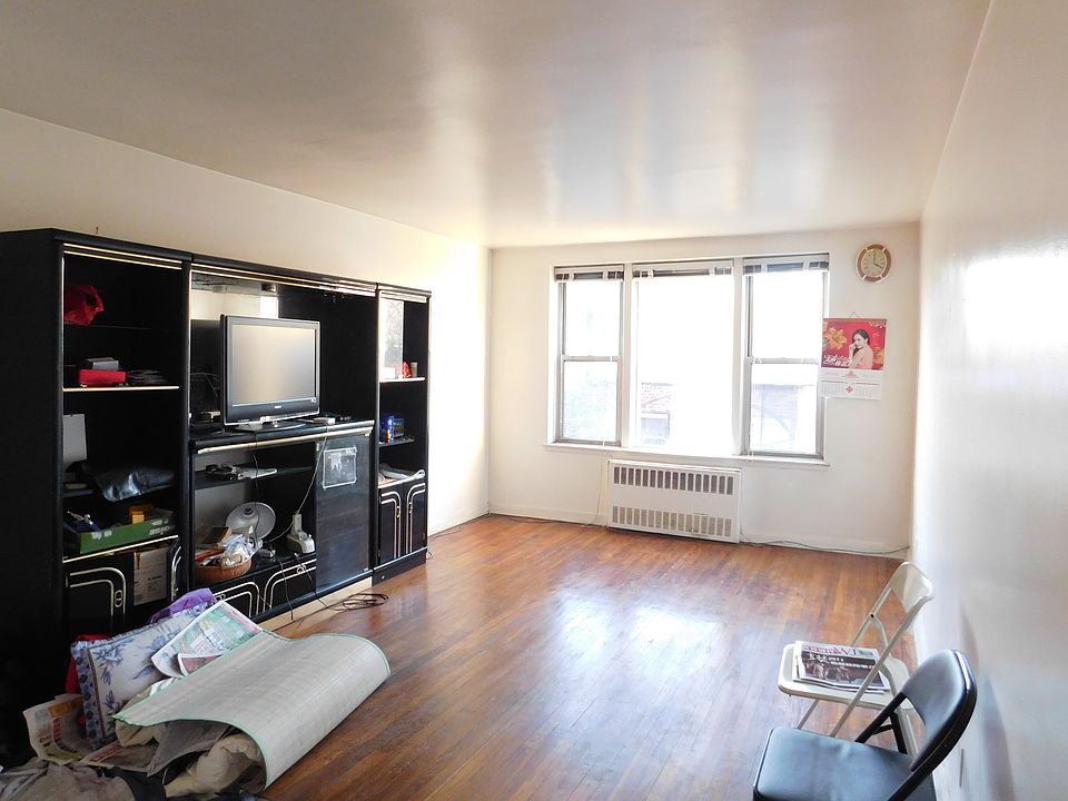 1st image of 83-37 Saint James Ave #2W