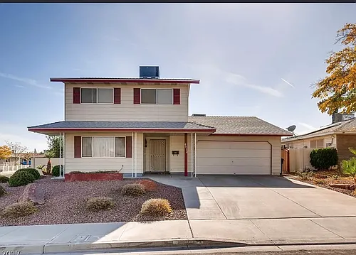 6913 Creekside Ln Photo 1