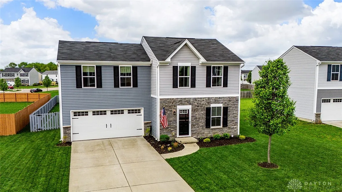 1194 Lisa Marie Dr photo 1