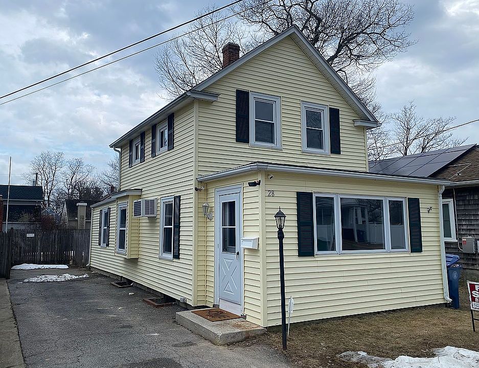 1st image of 28 Fulton St