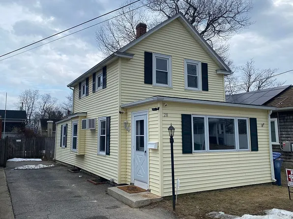 28 Fulton St, Warwick, RI 02889