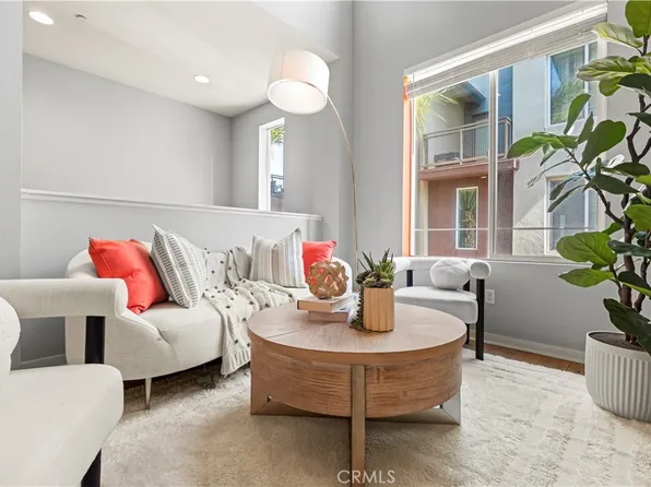 543 Rockefeller, Irvine, CA 92612