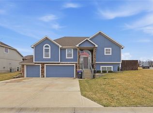 16640 Ruby Way, Basehor, KS 66007