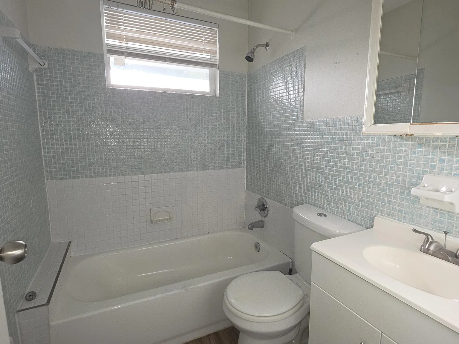 1 bed, 1.0 bath, 524 sqft, $1,400 — Photo 2