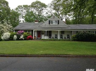 32 University Dr, East Setauket, NY 11733