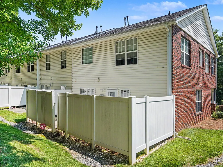 4326 Yoruk Forest Ln — Photo 25
