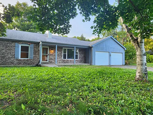 39W496 Hemlock Dr Photo 1
