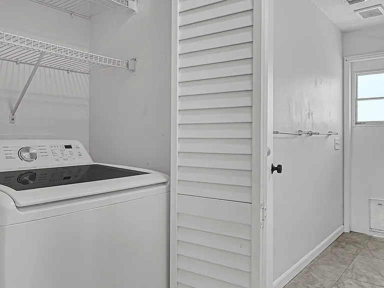 1279 Periwinkle Pl — Photo 1