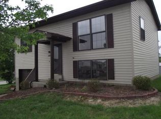 1044 Hackberry Ct, Troy, MO 63379