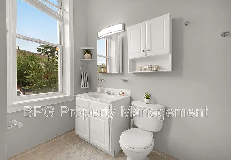 1819 1st St NW #A — Photo 29