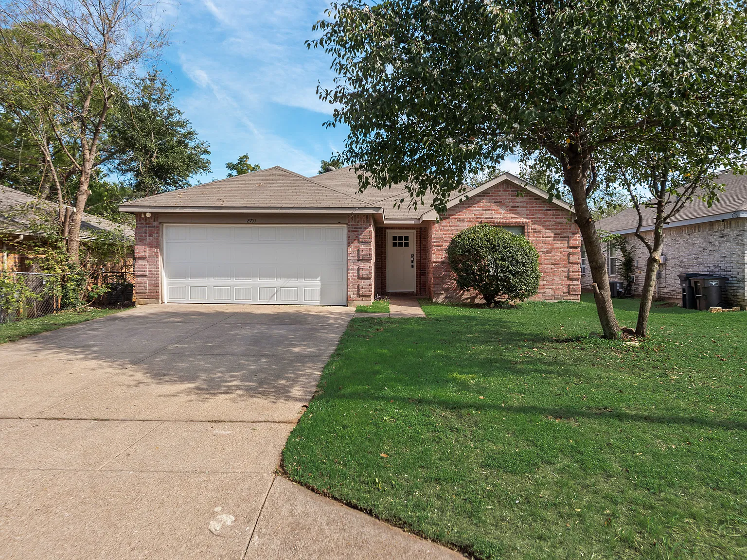 3 bed, 1248 sqft, $1,950 — Photo 2