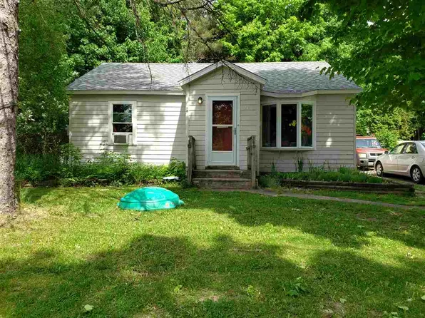 67 Waverly St, Potsdam, NY 13676