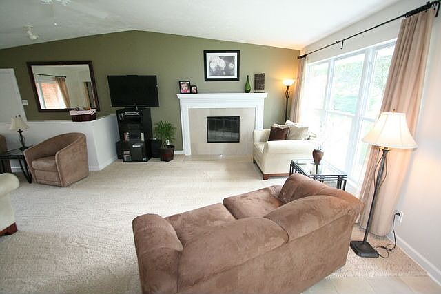 2nd image of 9141 Conser Ct