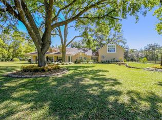 40600 Louise Rd, Umatilla, FL 32784