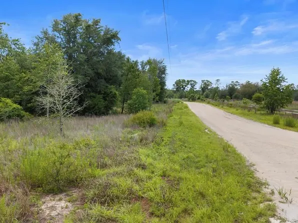 320 NE 748th Ave, Old Town, FL 32683