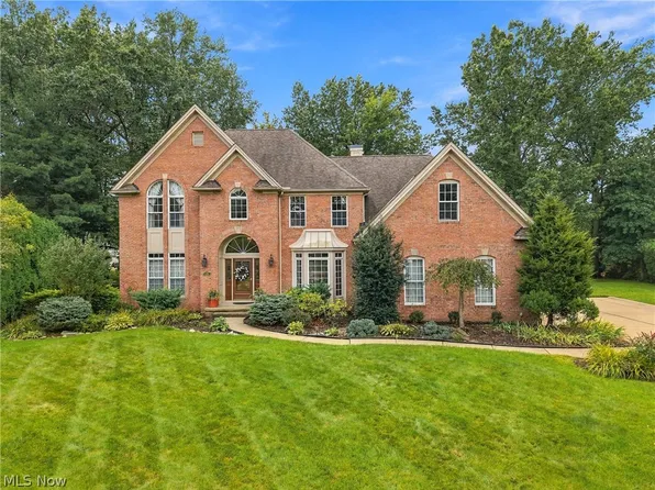 31643 Compass Cv, Avon Lake, OH 44012