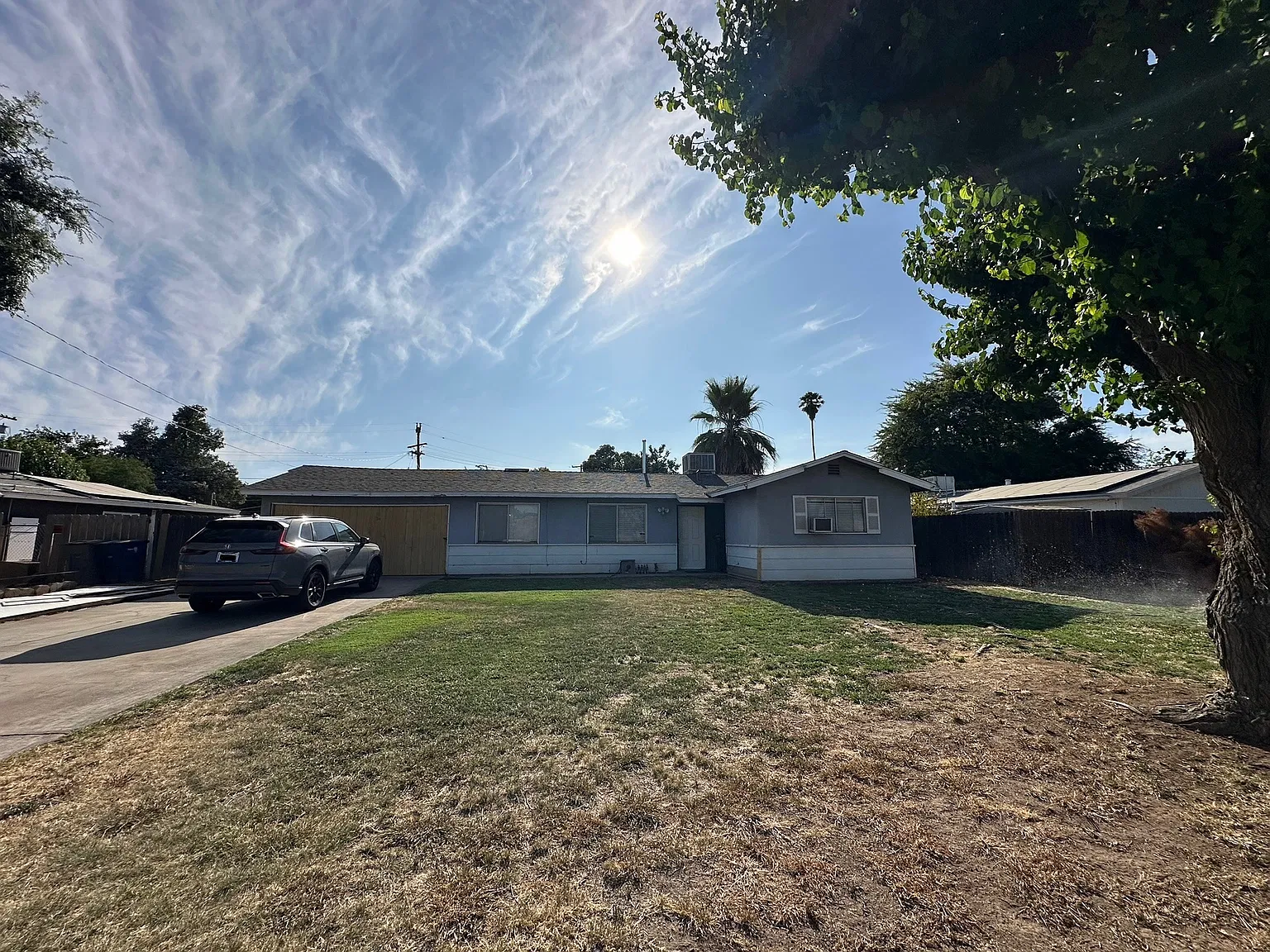 3 bed, 1111 sqft, $1,900 — Photo 1