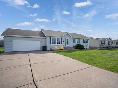2020 E 11th St, Superior, WI, 54880